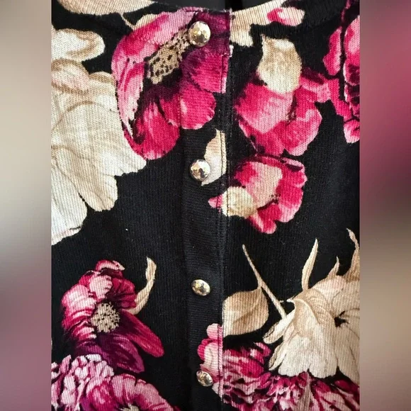 WHBM 3/4 sleeve sweater in perfect condition - Picture 2 of 5